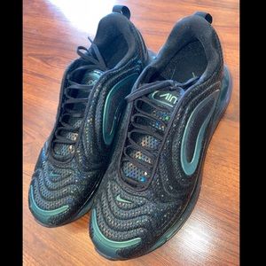 Men’s Nike Air Max 720 ‘Iridescent’ Size 12.5